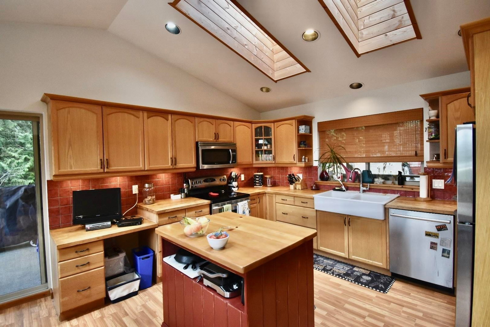 Listing Image 5
