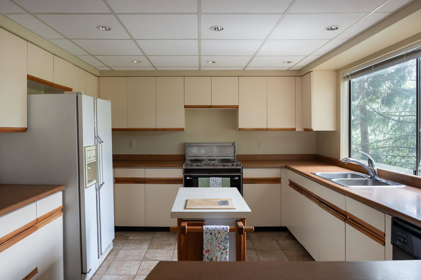 Listing Image 23