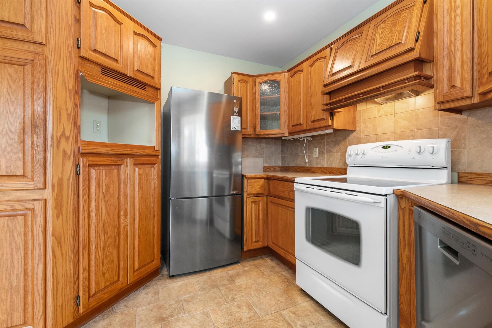 Listing Image 20