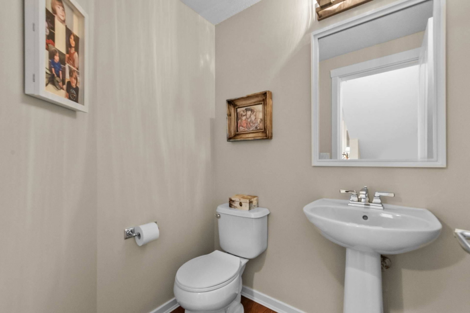 Listing Image 11