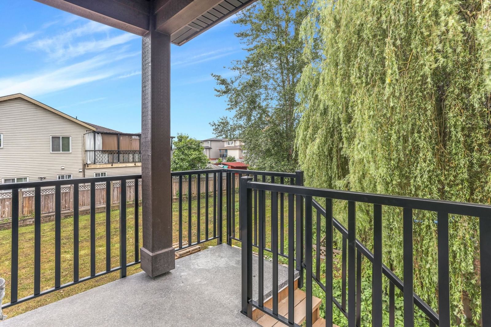 Listing Image 5