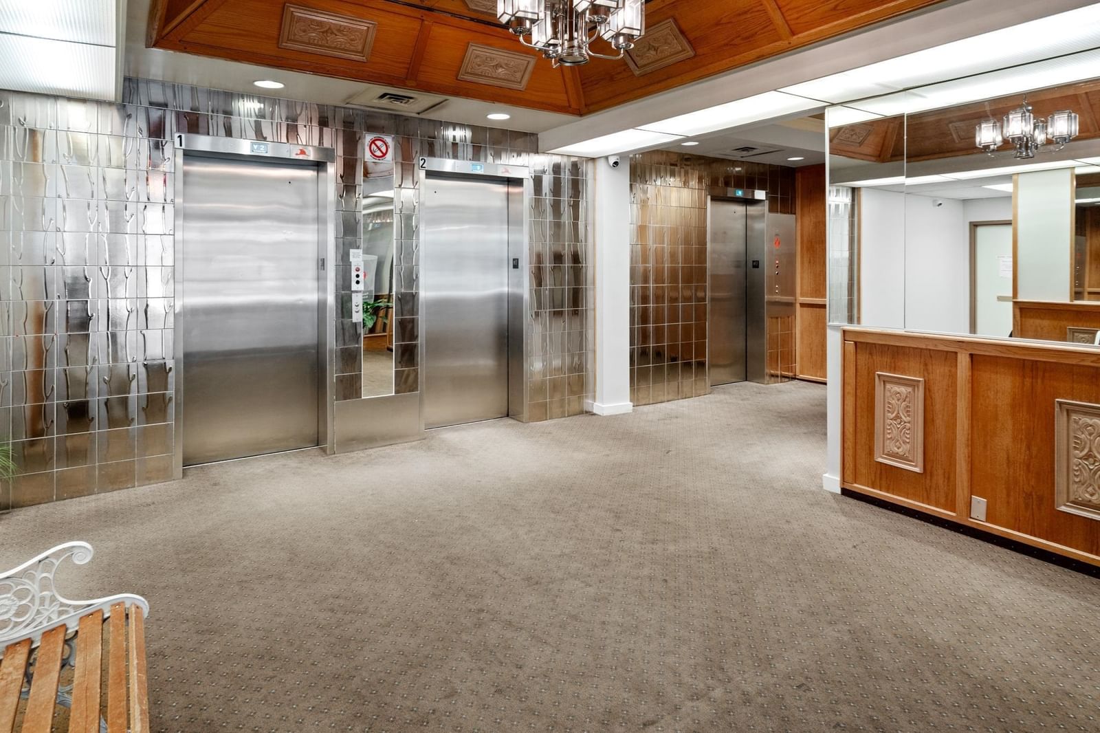 Listing Image 19