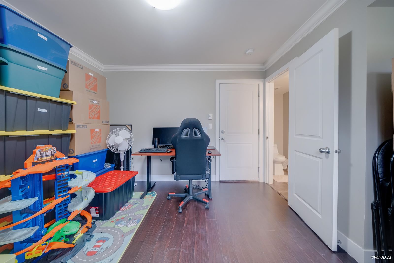 Listing Image 10