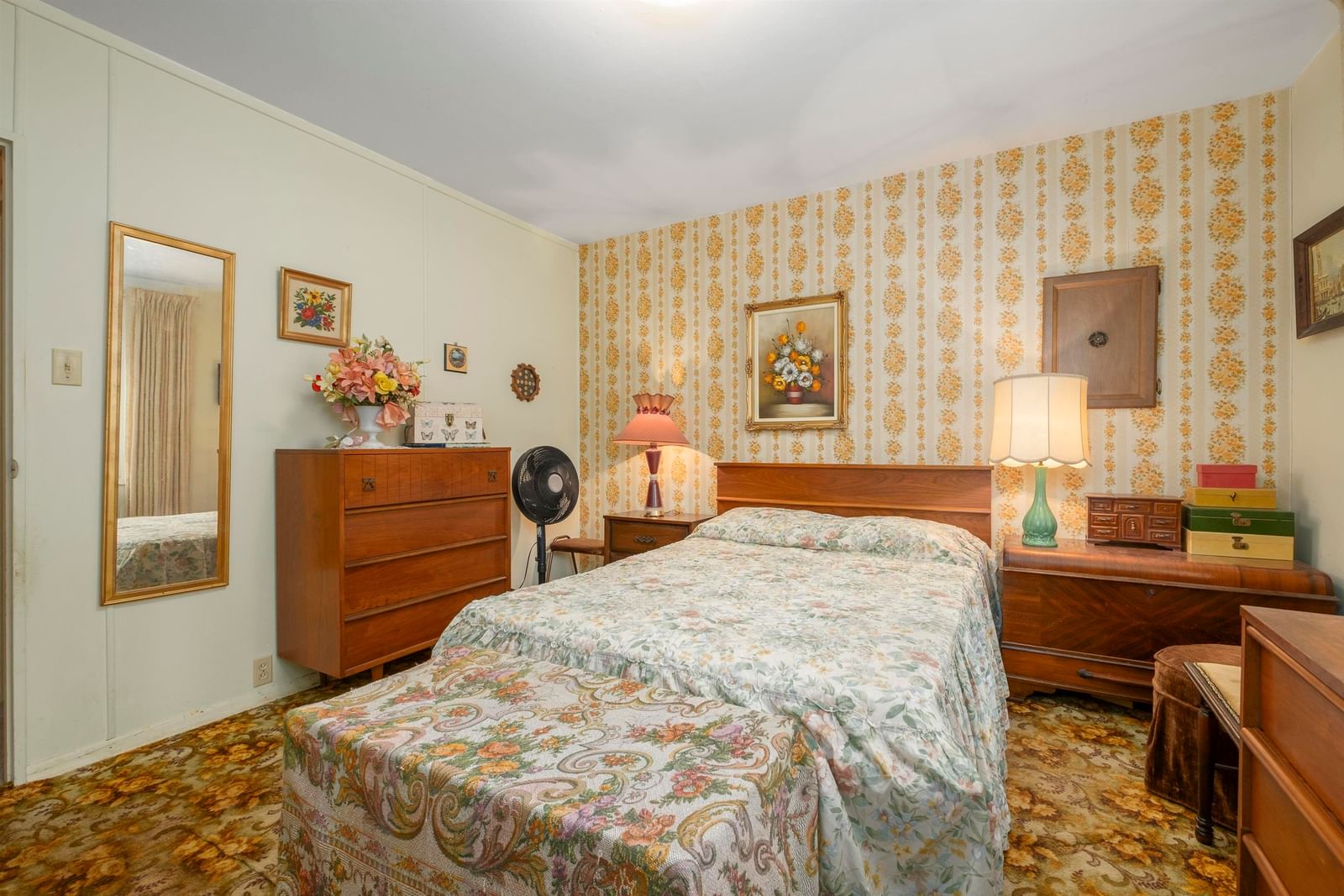 Listing Image 14