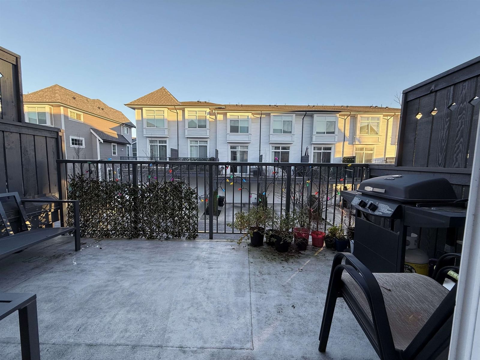 Listing Image 17