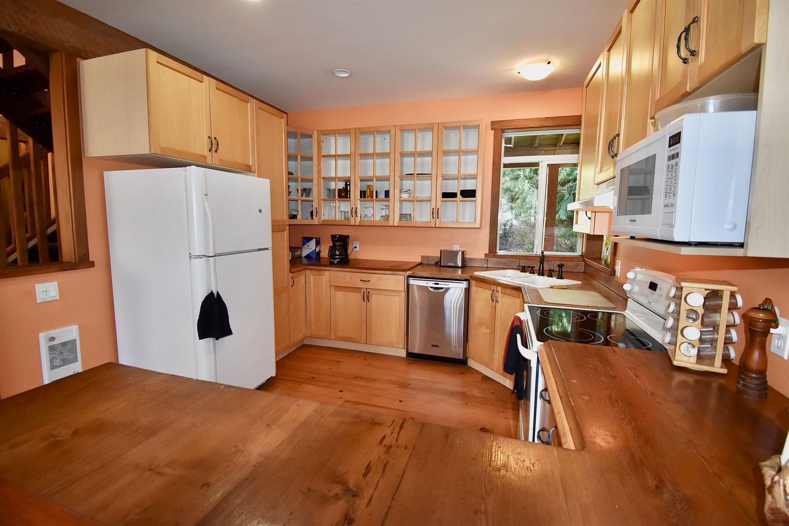 Listing Image 9