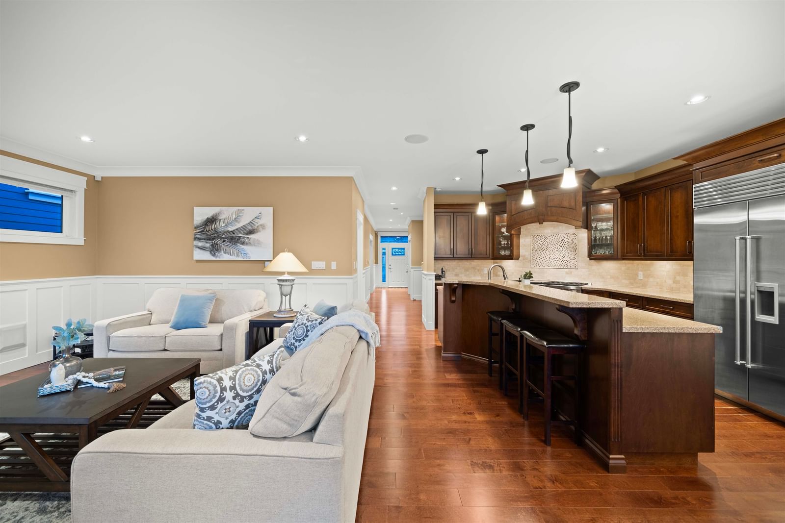 Listing Image 10