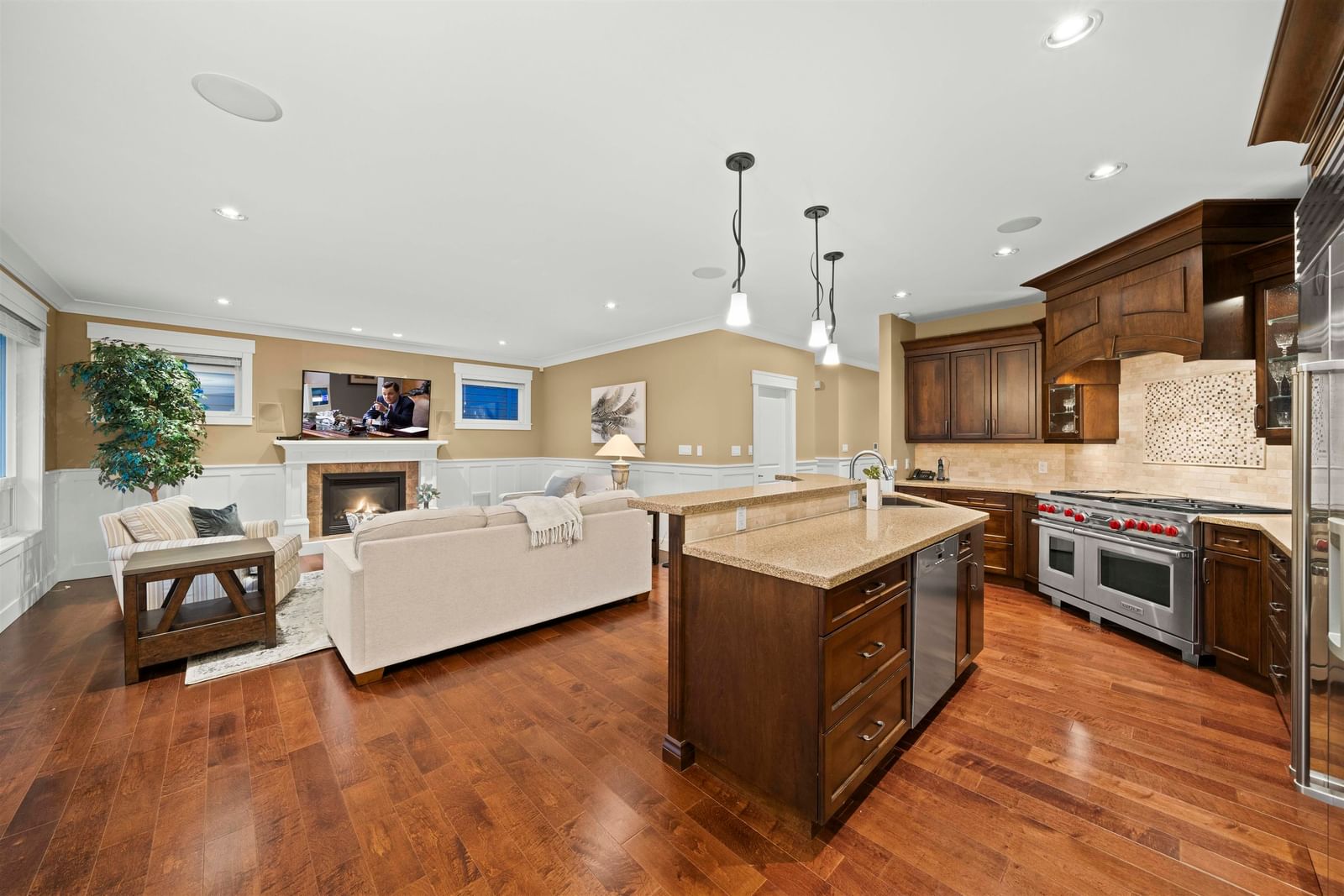 Listing Image 9