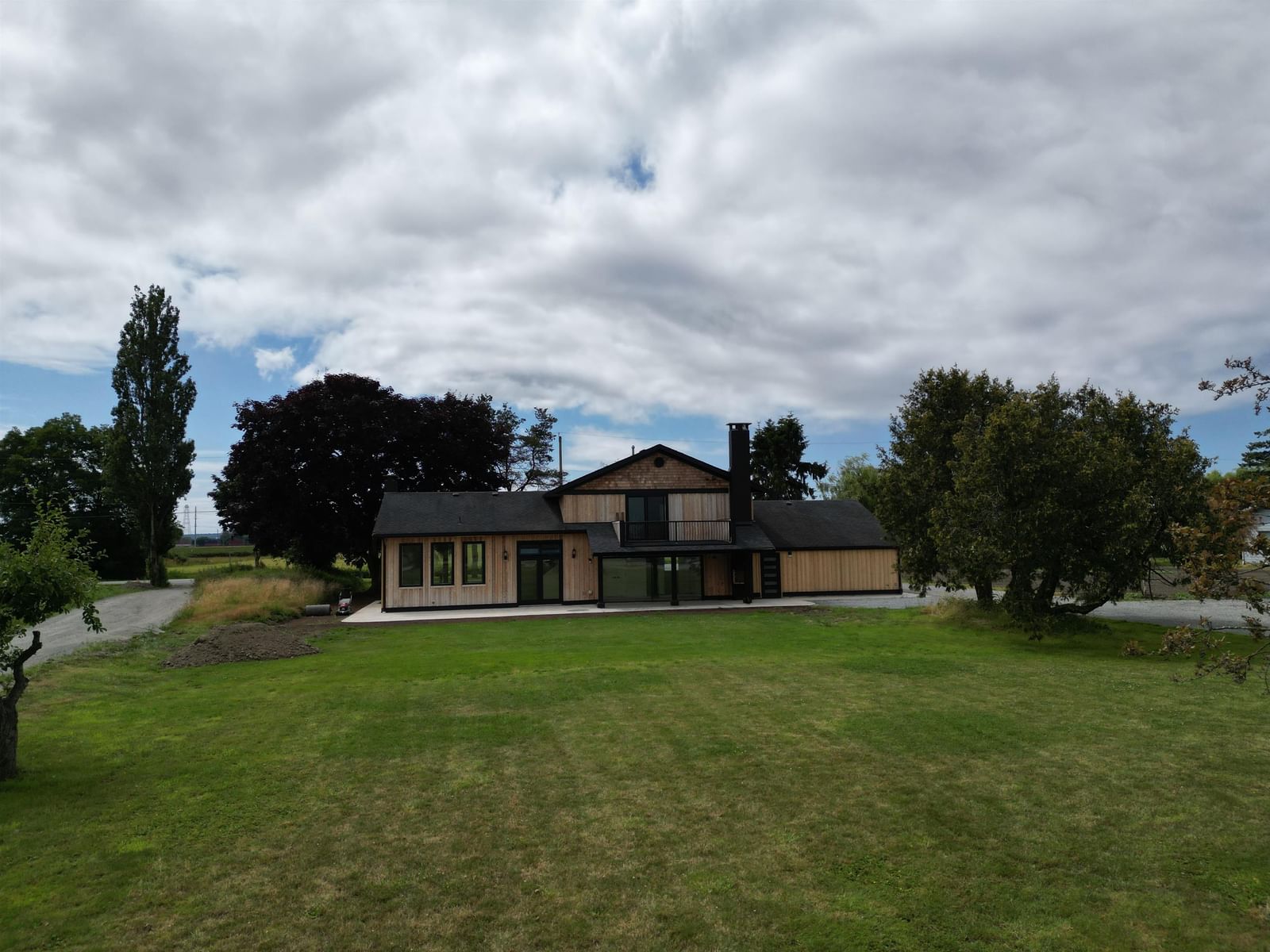 Listing Image 24