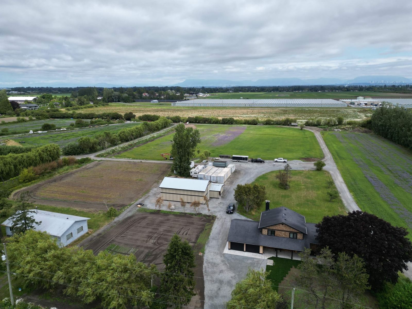 Listing Image 9