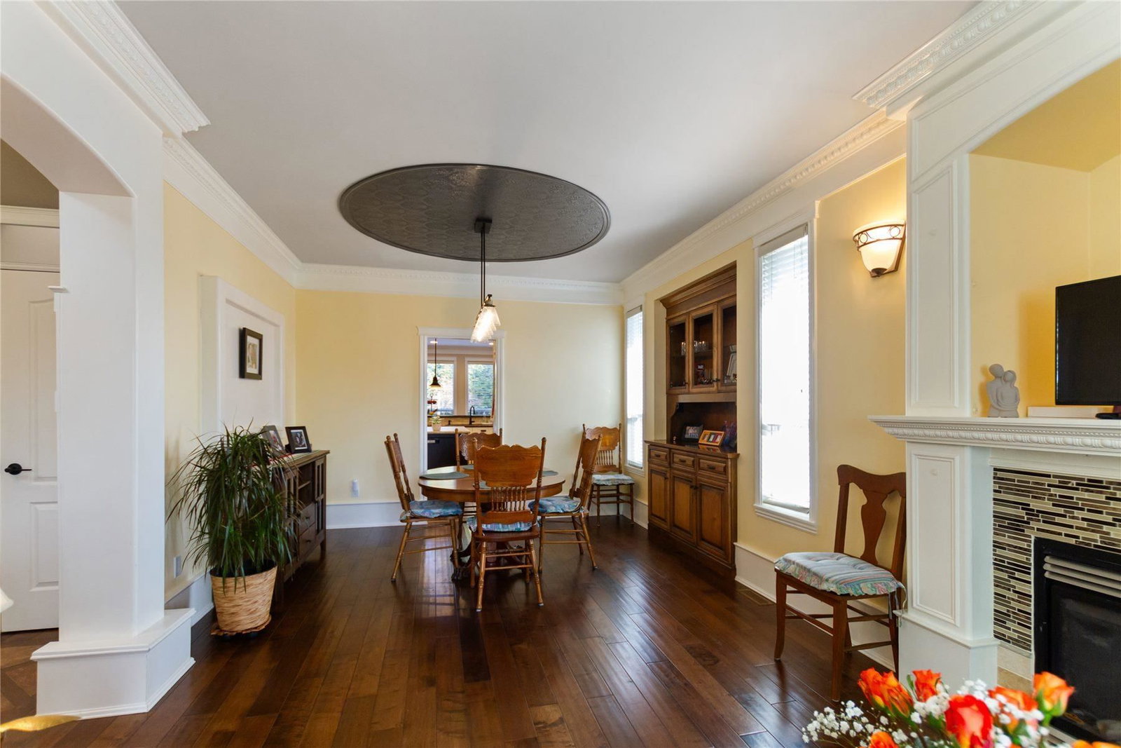 Listing Image 5