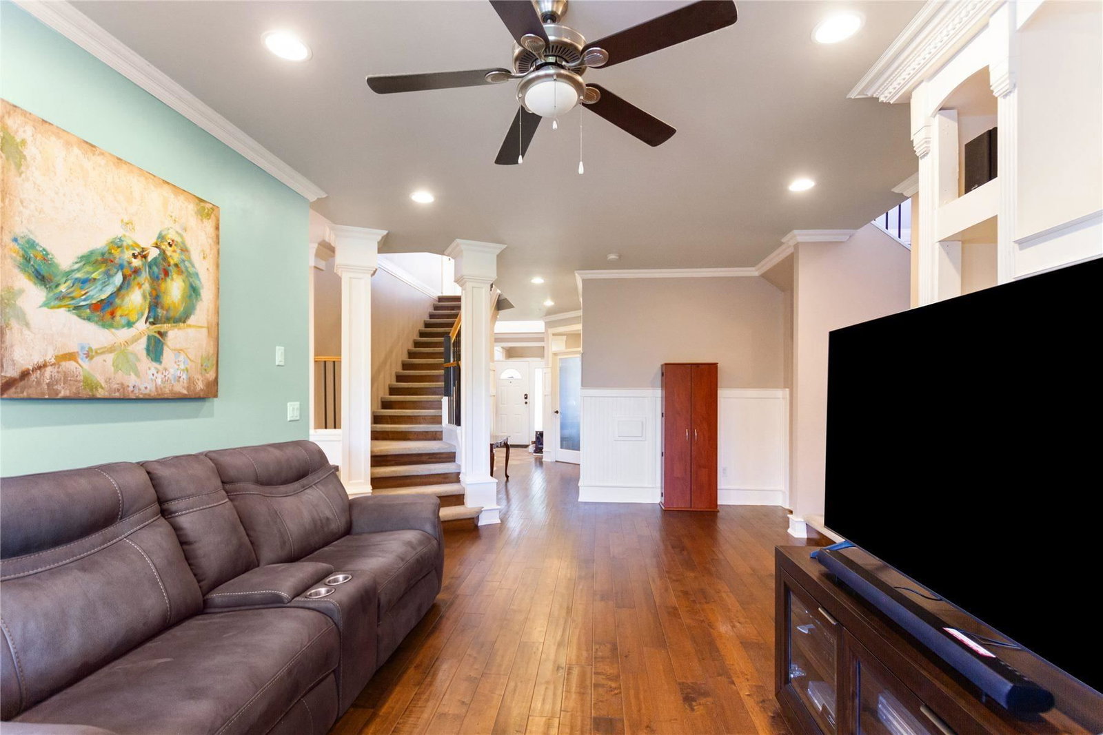 Listing Image 9