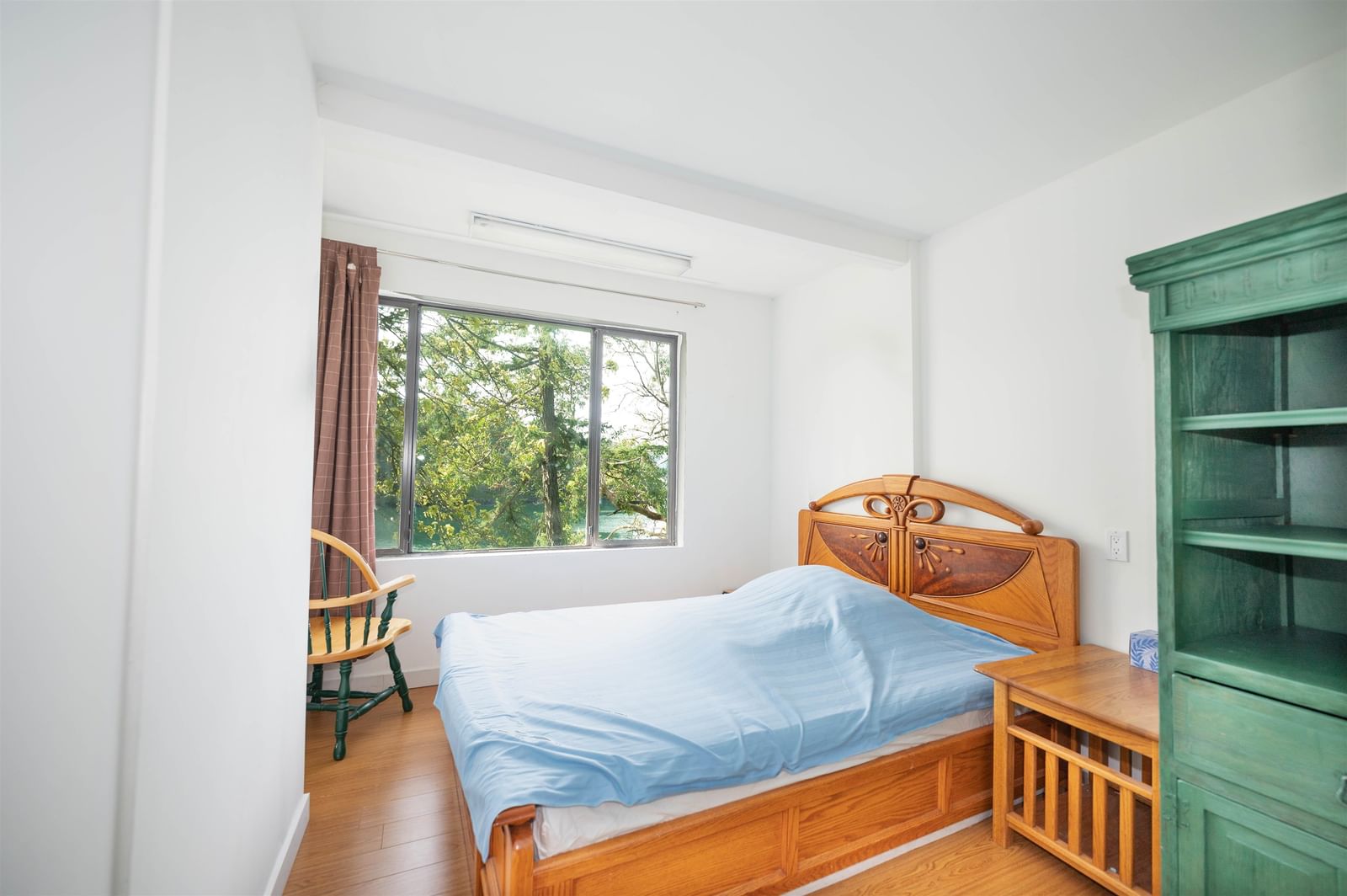Listing Image 13