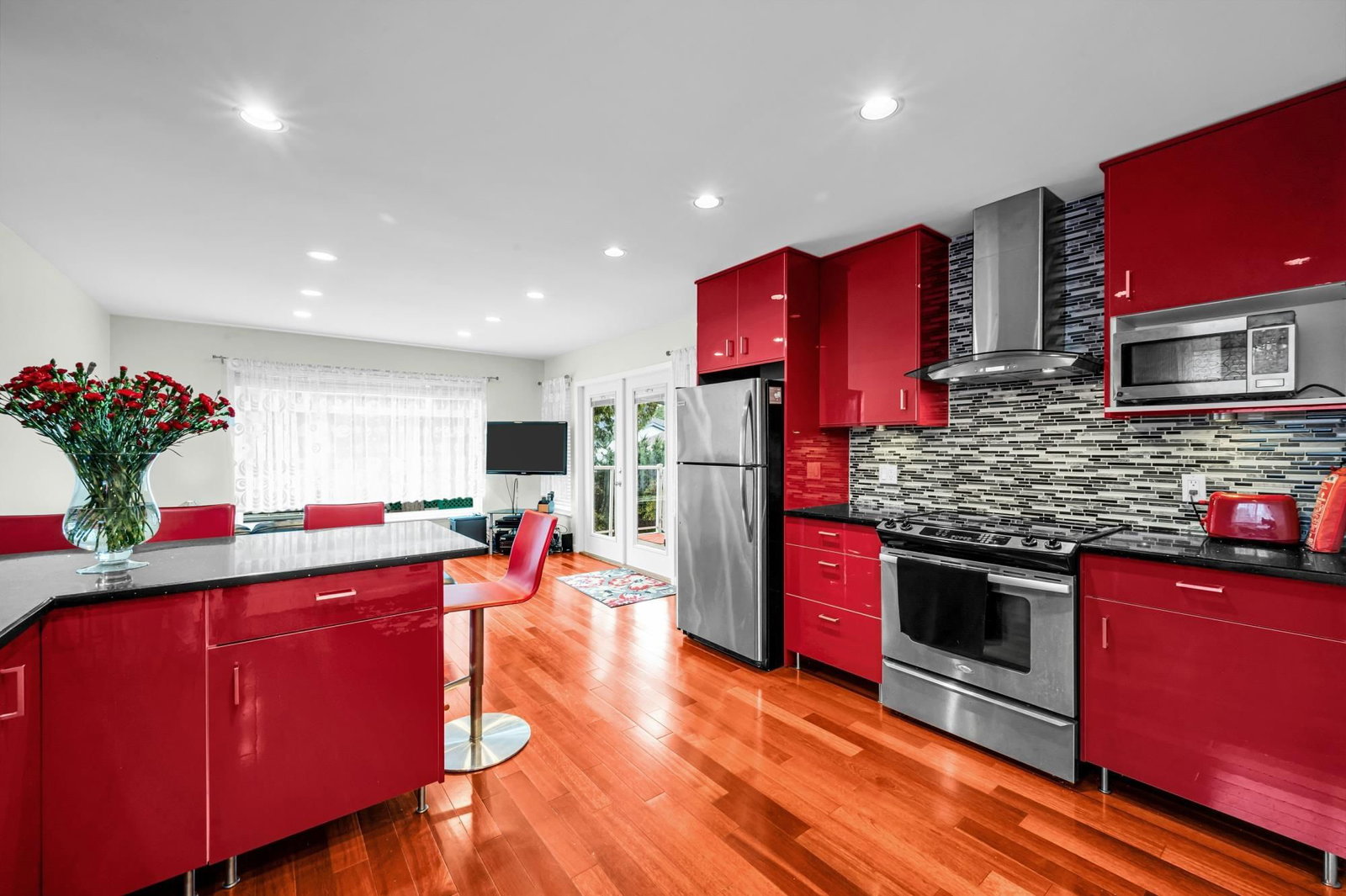Listing Image 8