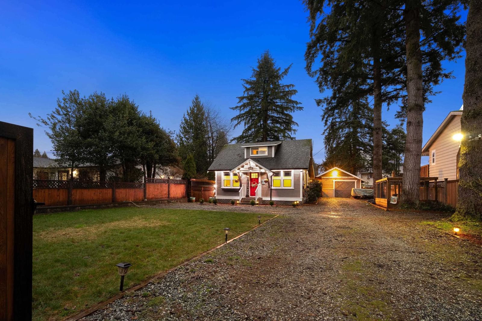 Listing Image 4