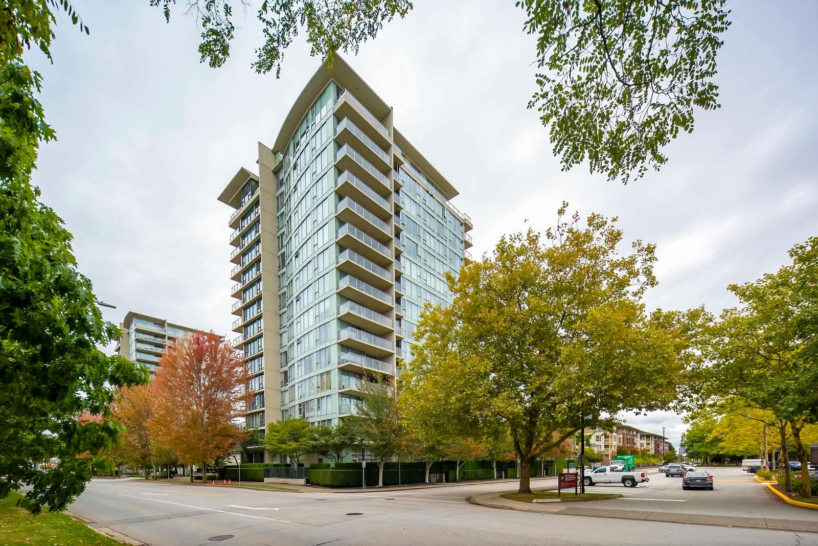 Listing Image 19