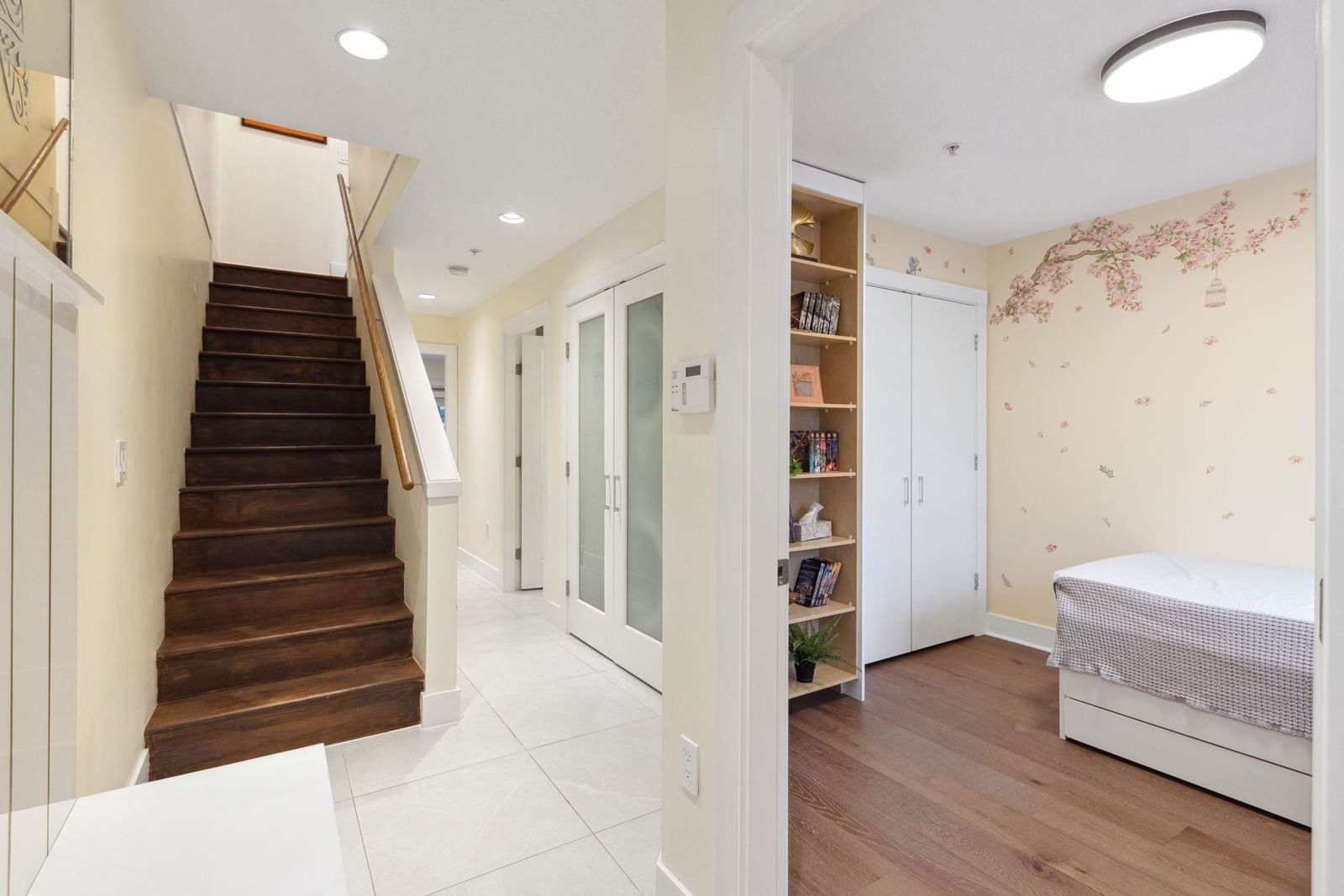 Listing Image 18