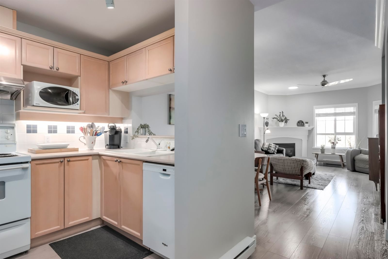 Listing Image 13