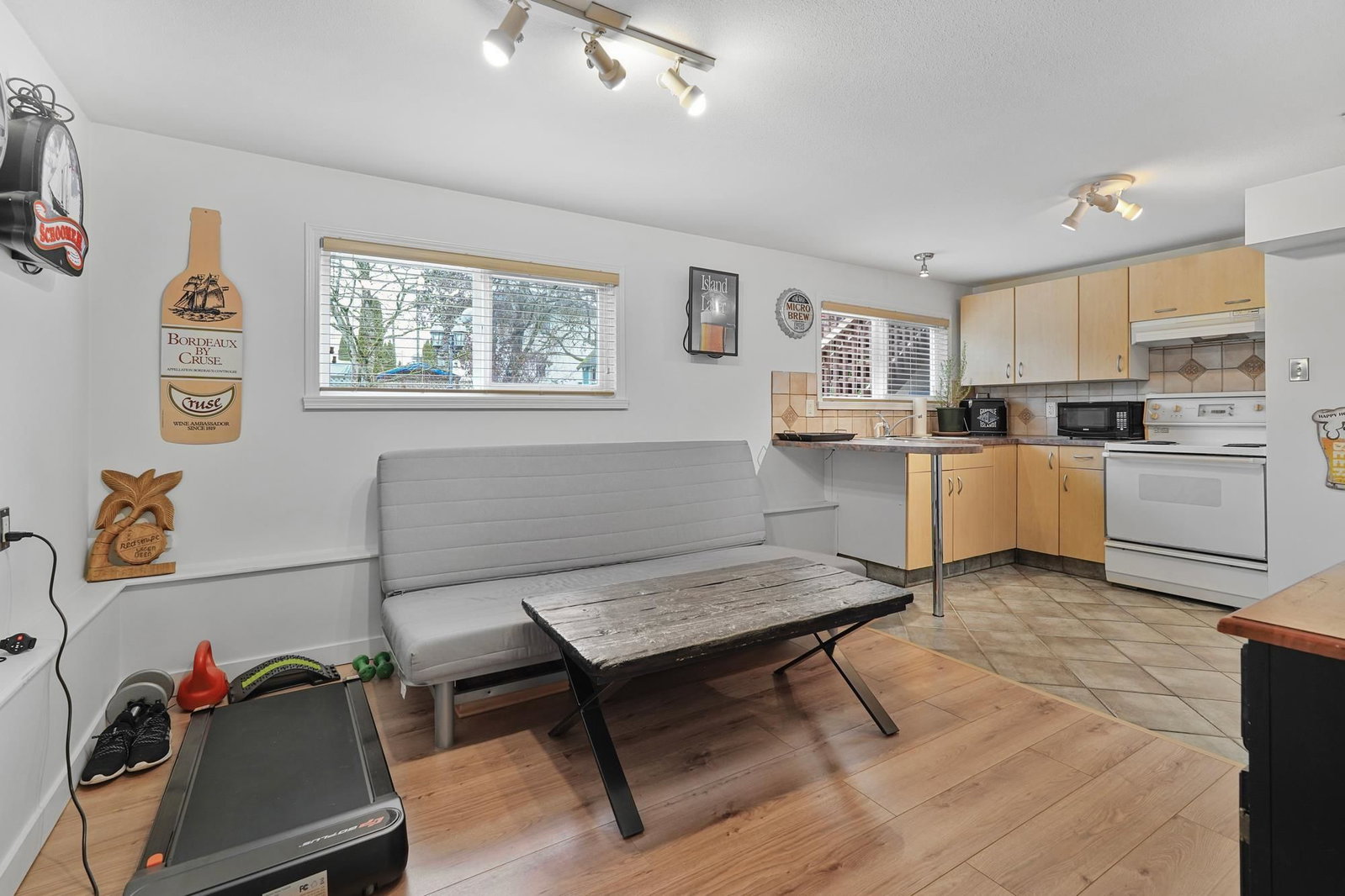 Listing Image 22