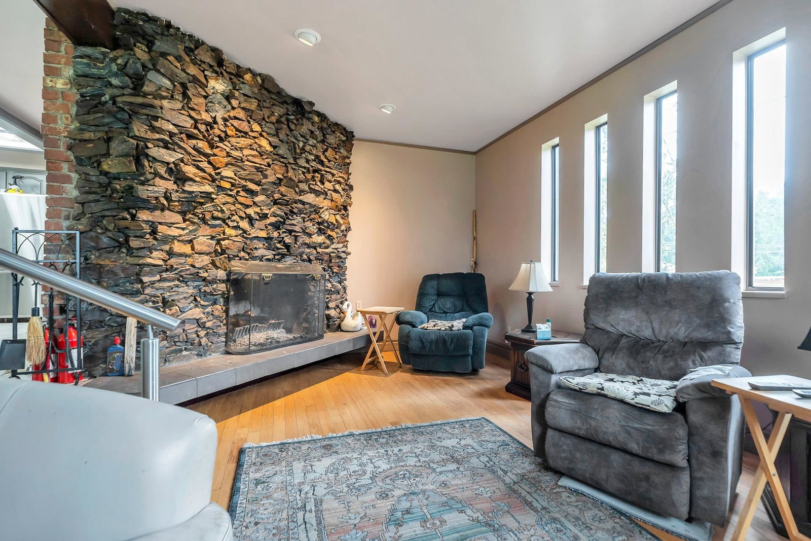 Listing Image 14