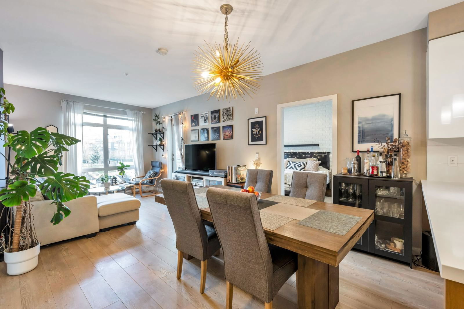 Image of home for listing MLS® R2979019