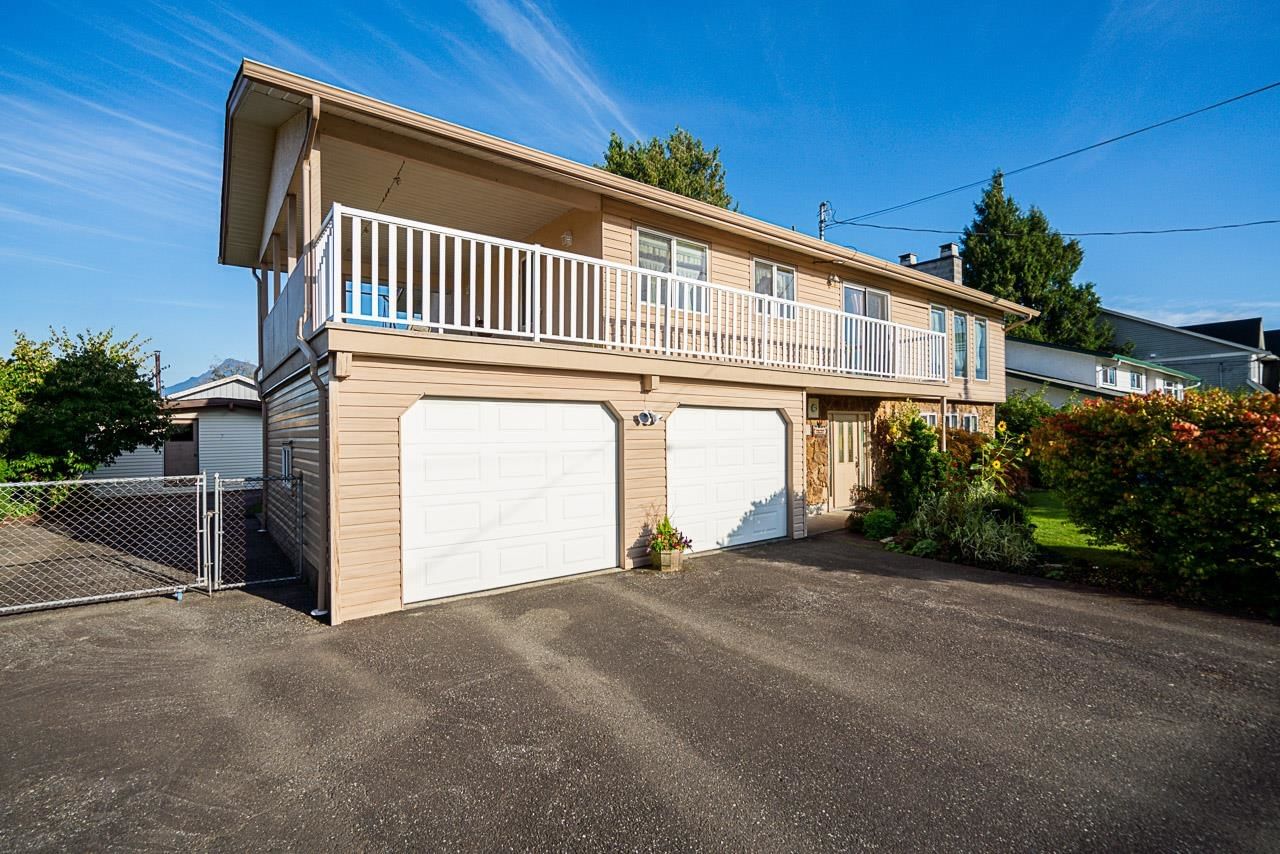 Listing Image 4