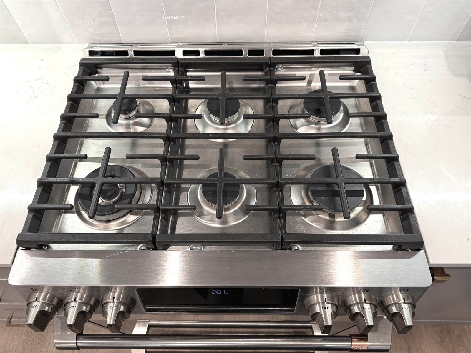 Listing Image 10