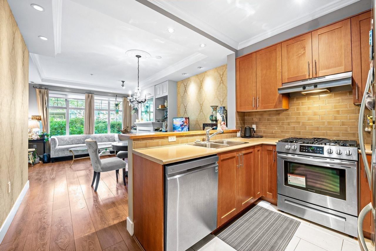 Listing Image 10