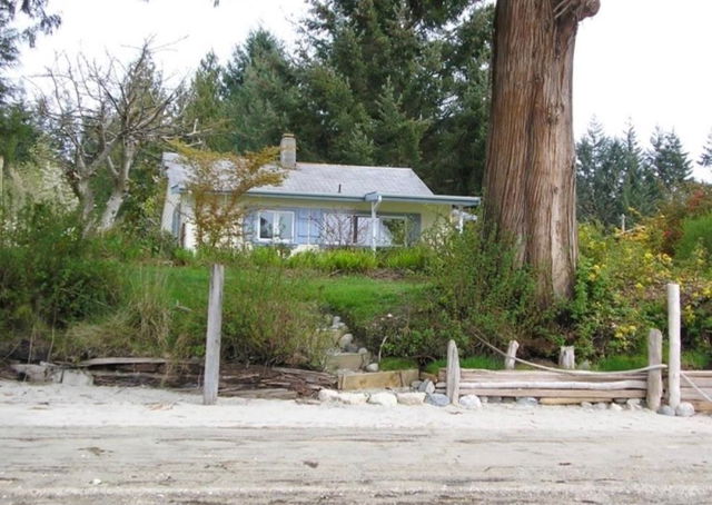6003 Sechelt Inlet Road