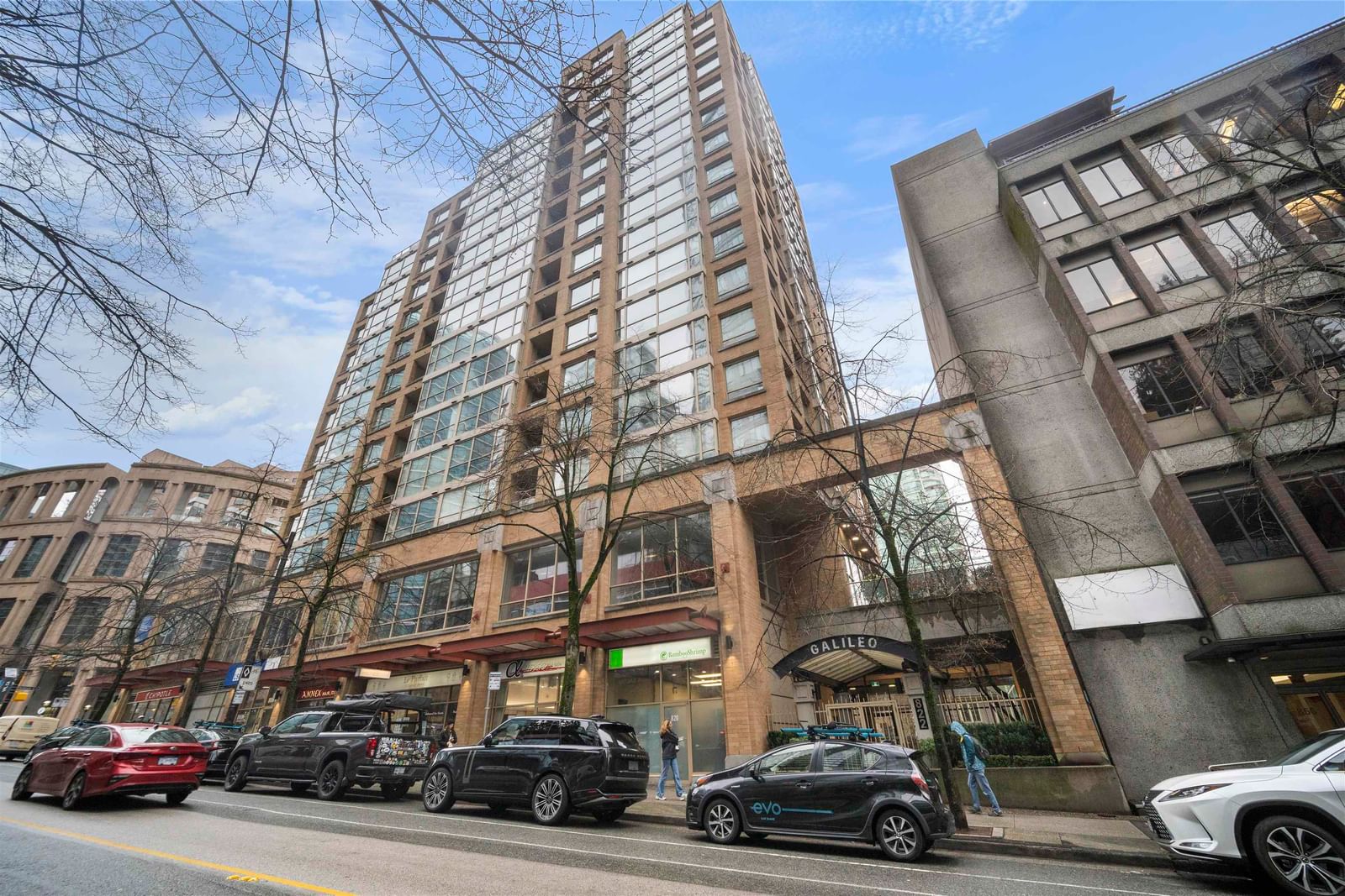 Listing Image 10