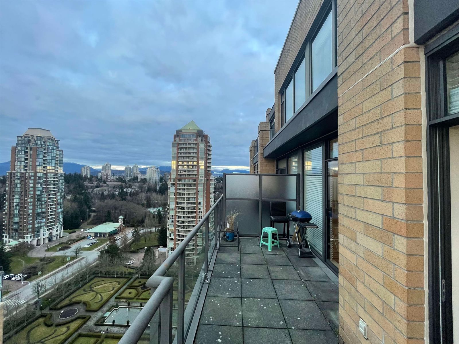 Listing Image 21