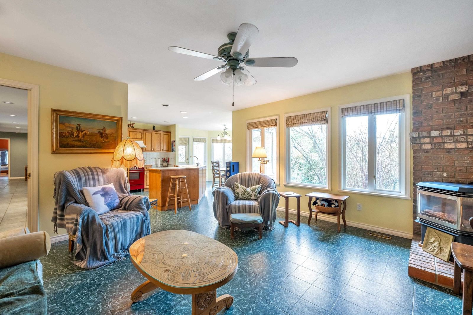 Listing Image 10