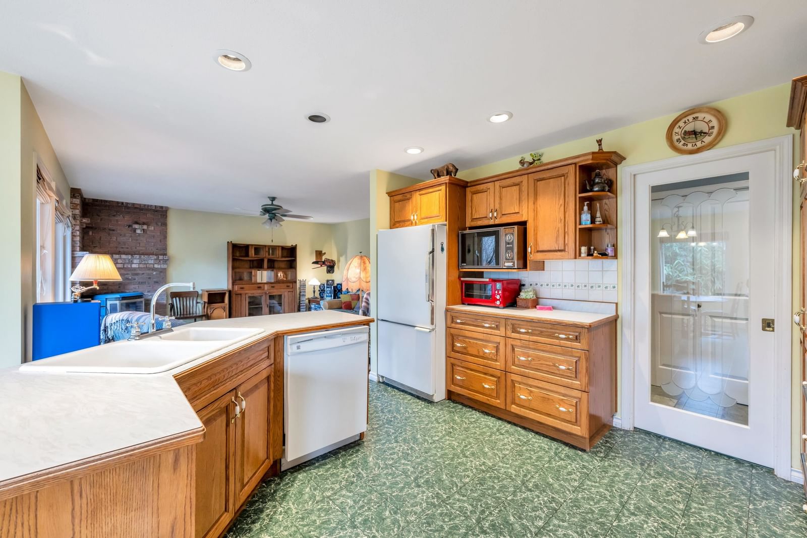 Listing Image 14
