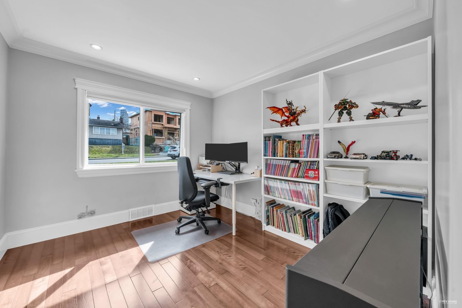 Listing Image 19