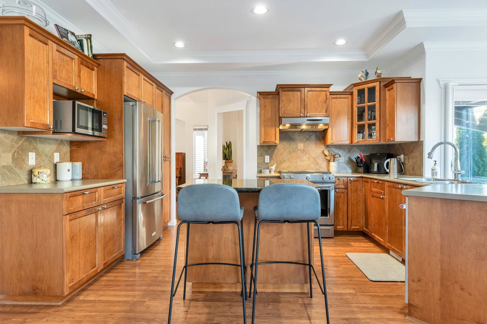 Listing Image 11
