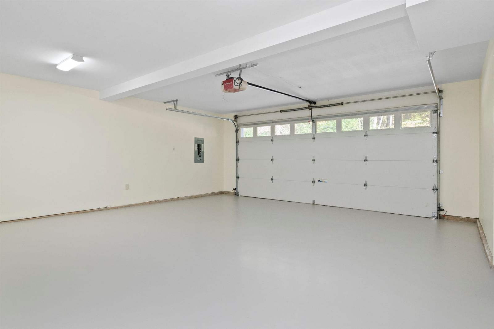 Listing Image 27