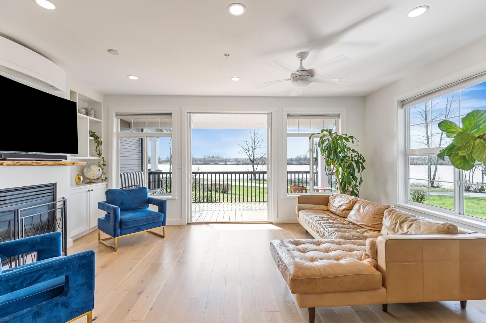 Listing Image 12