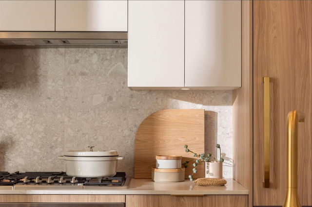 403 - 2385 Emery Court