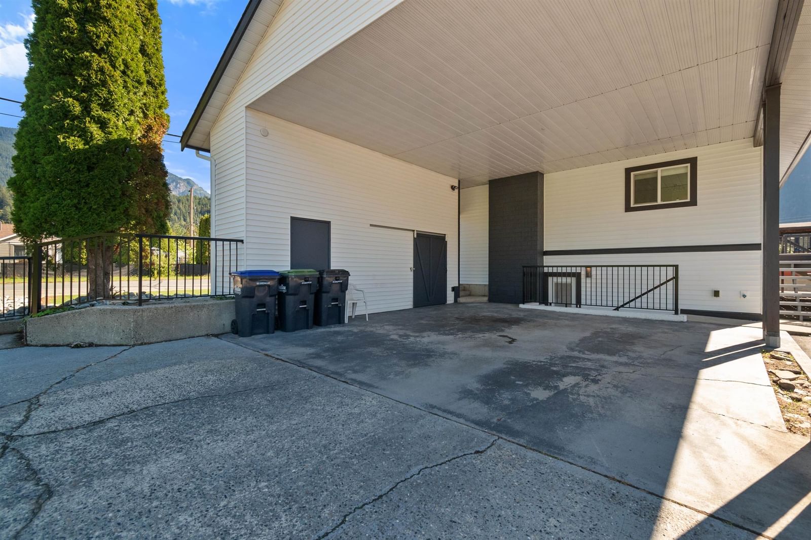 Listing Image 37