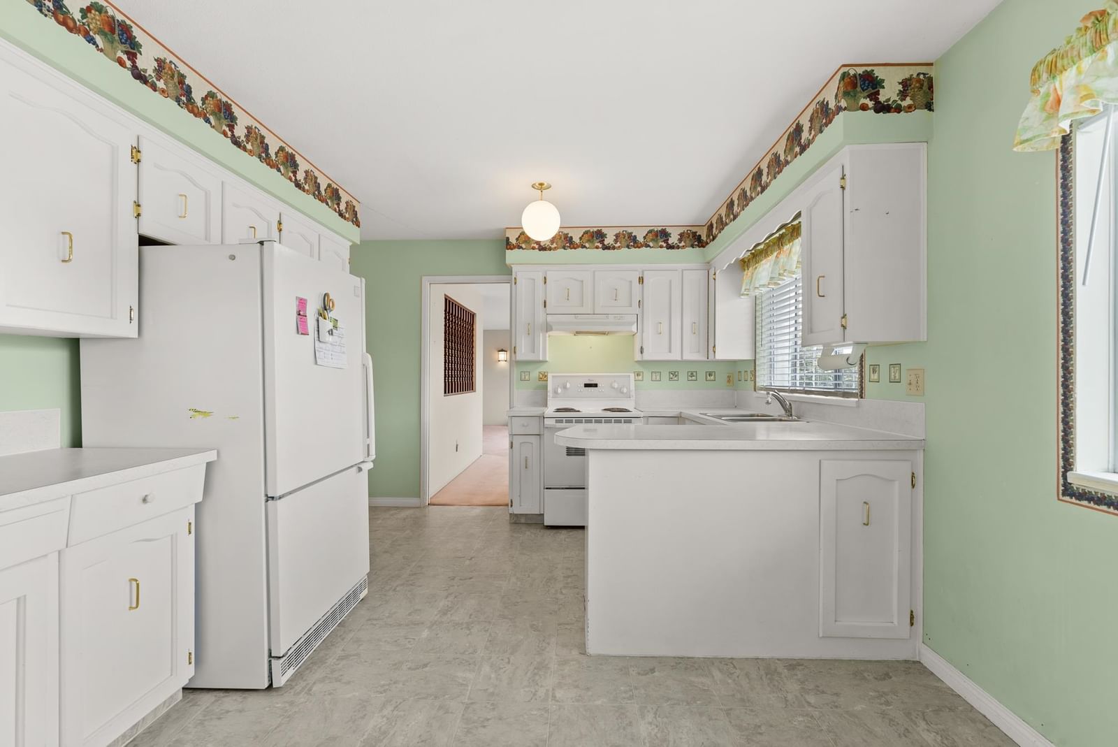 Listing Image 7
