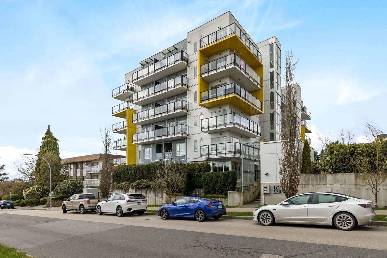 Listing Image 1