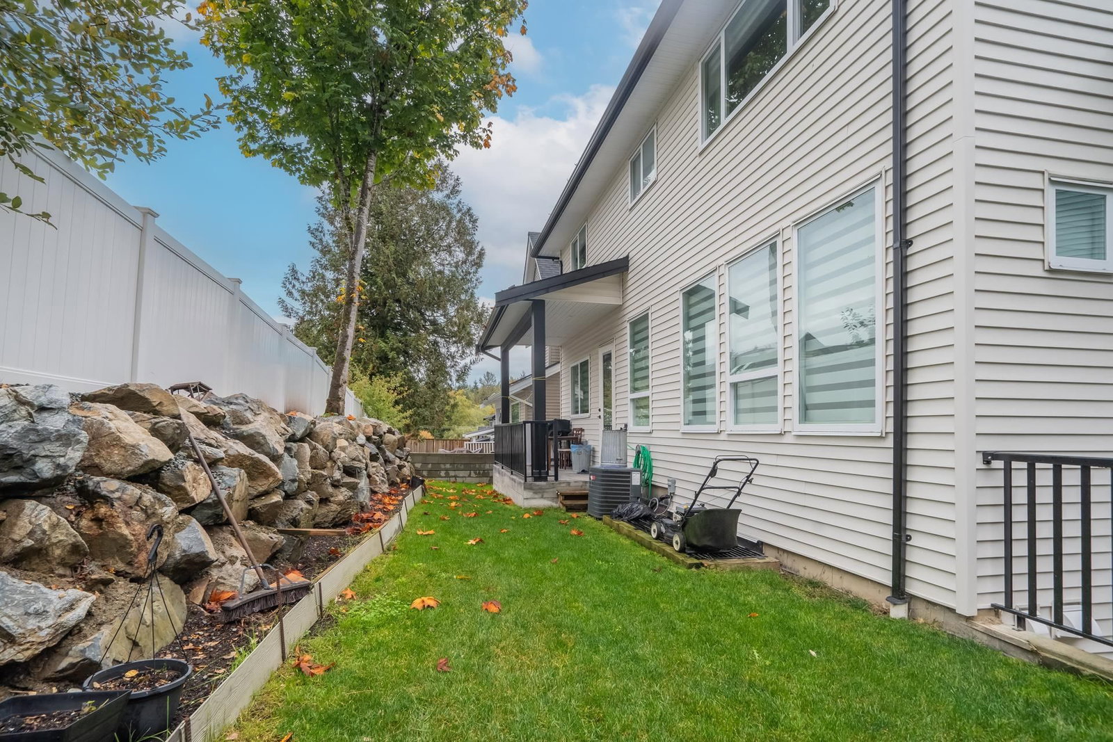 Listing Image 32