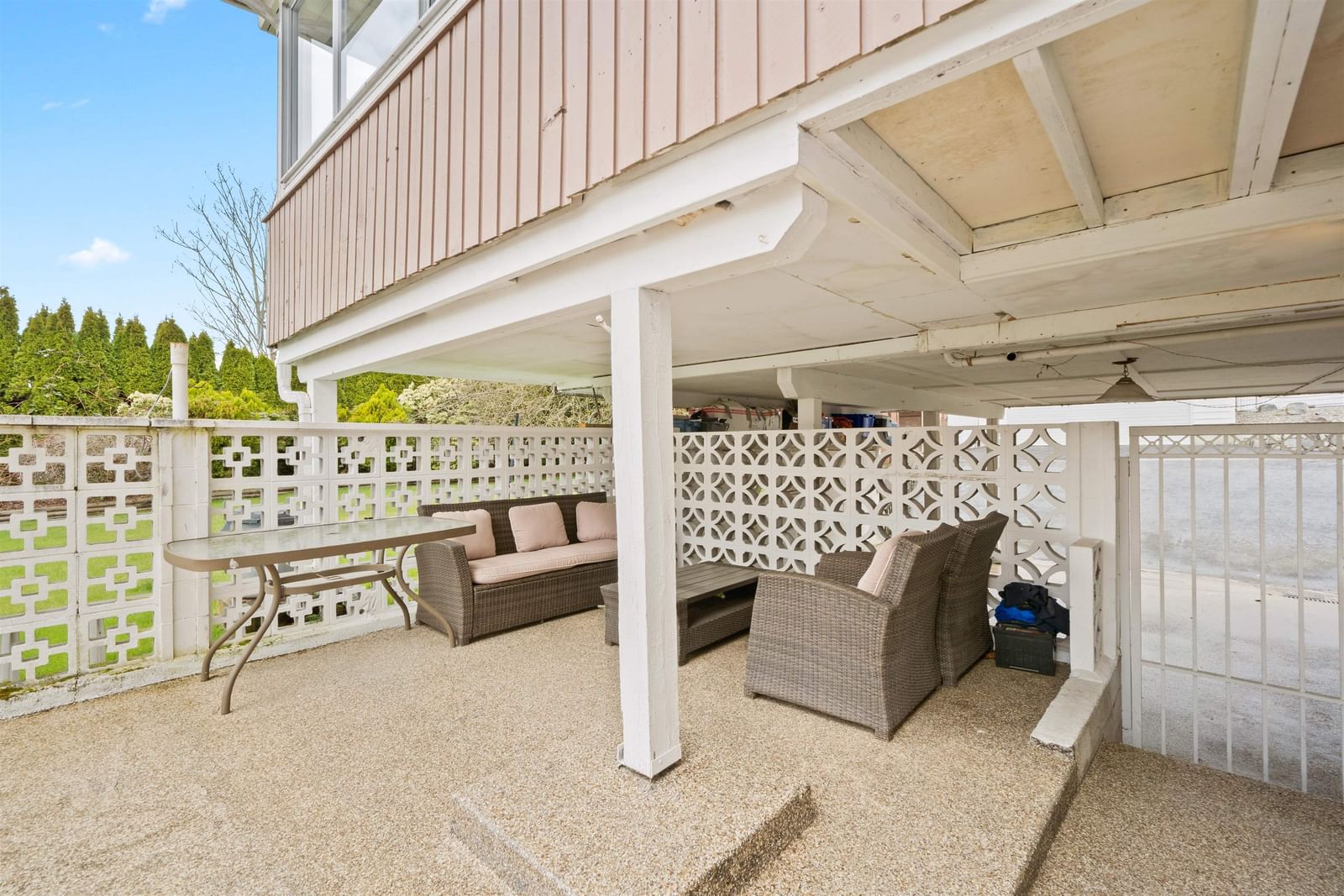 Listing Image 5