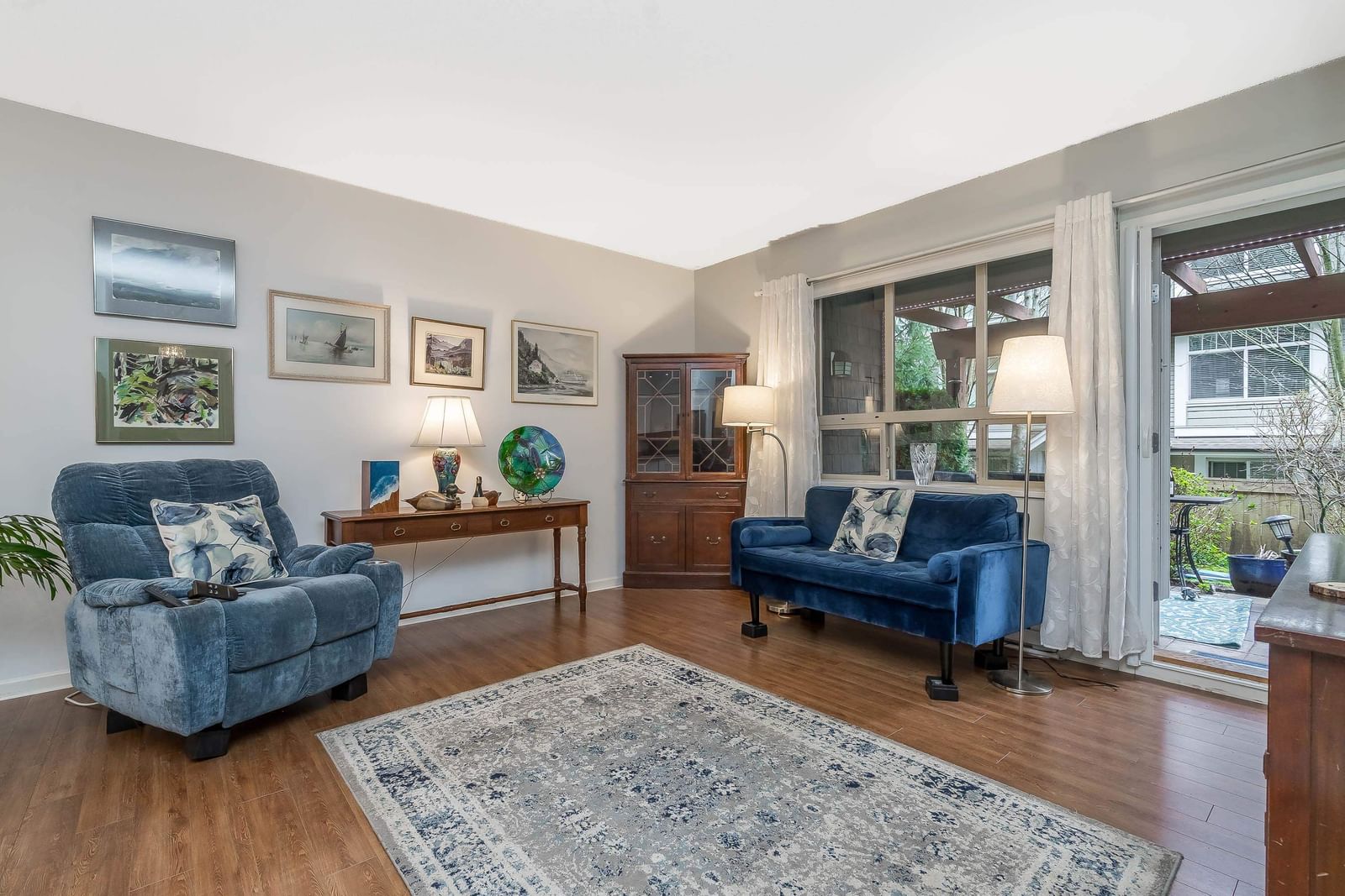 Listing Image 10