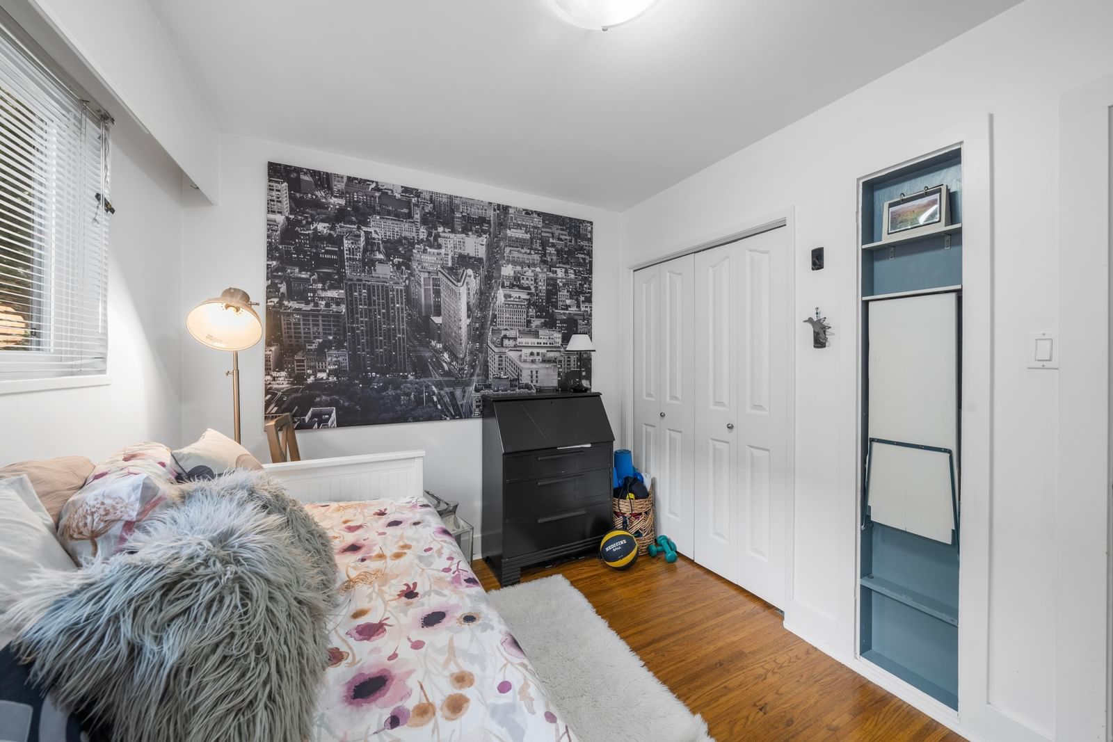 Listing Image 21