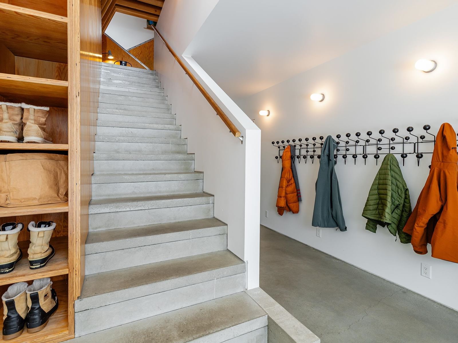 Listing Image 21