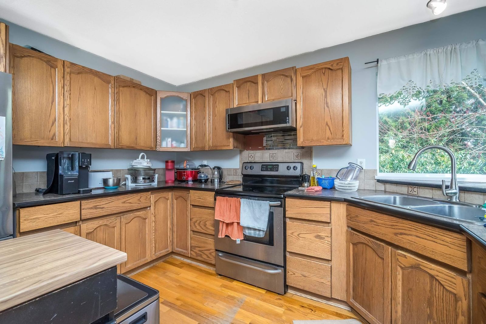 Listing Image 13
