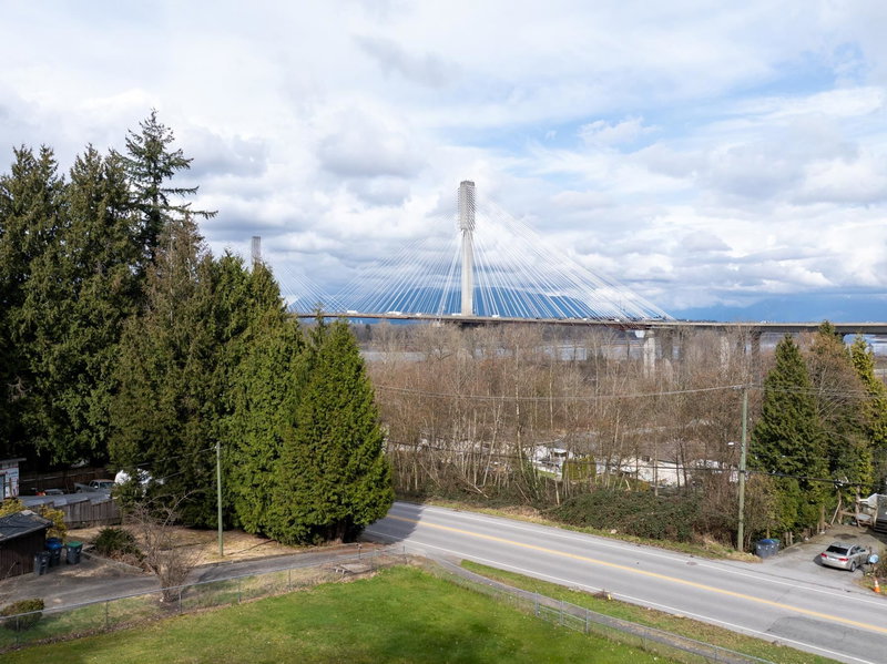 14707 St. Andrews Drive, Surrey, V3R 0A4 | Image 3