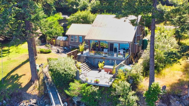 574 Arbutus Road