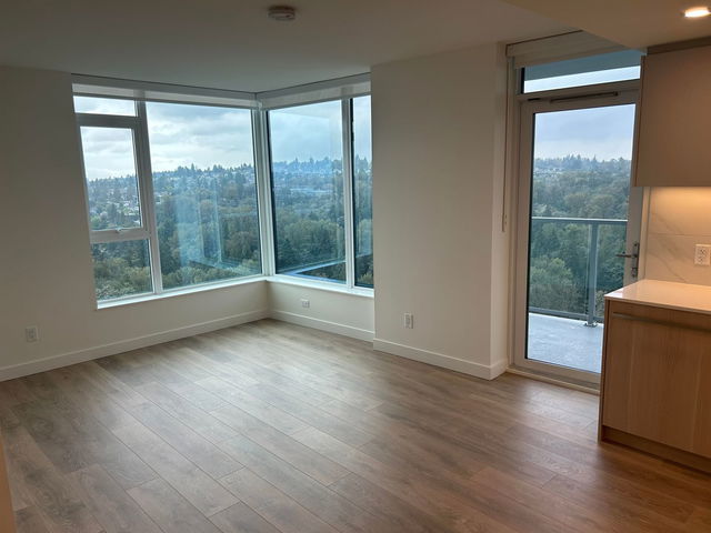 22nd floor - 308 Alderson Avenue